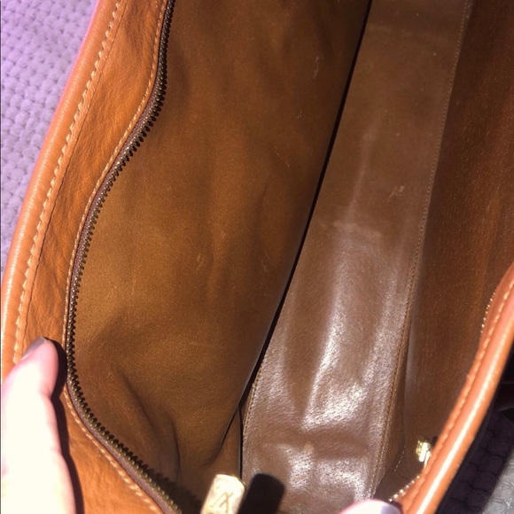 Authentic LV purse - Picture 5 of 9